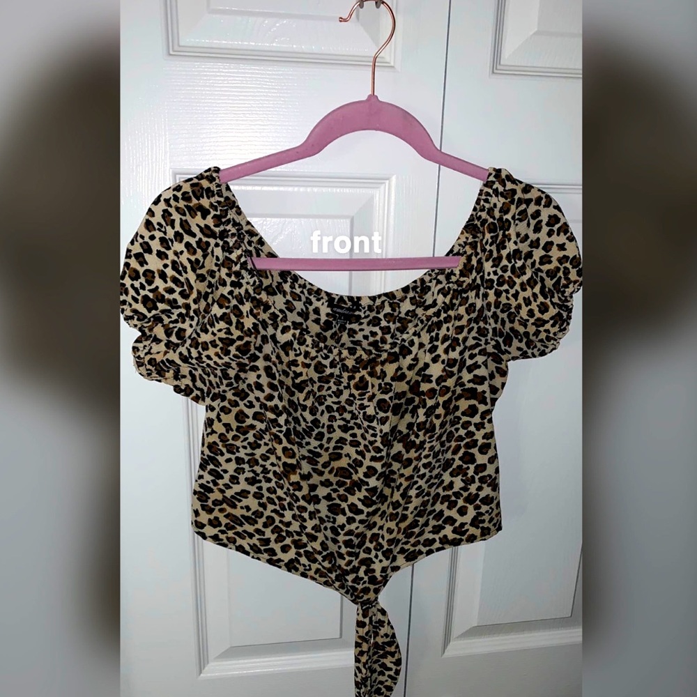 Ambiance | Cheetah Print Cropped Top